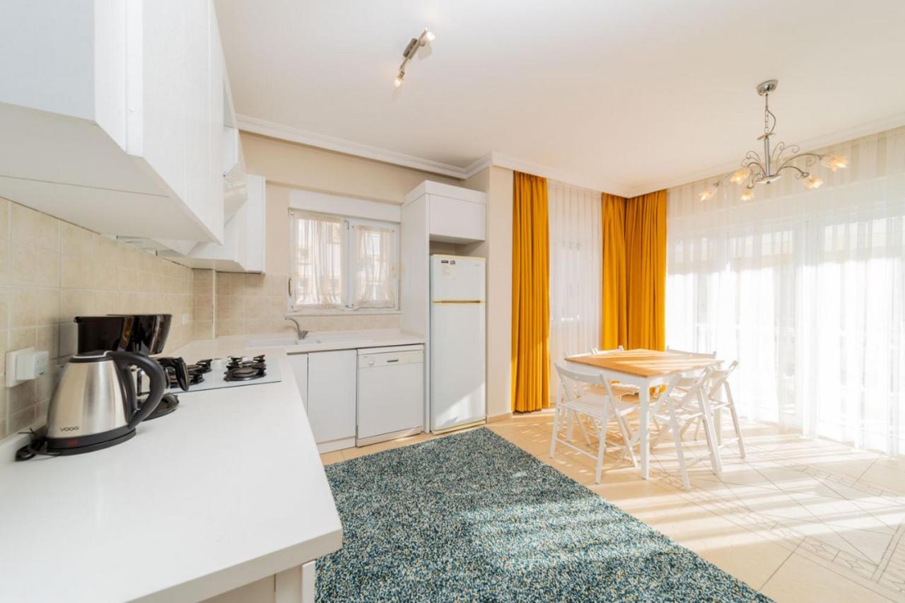Flat With Balcony And Shared Pool In Appartement Belek